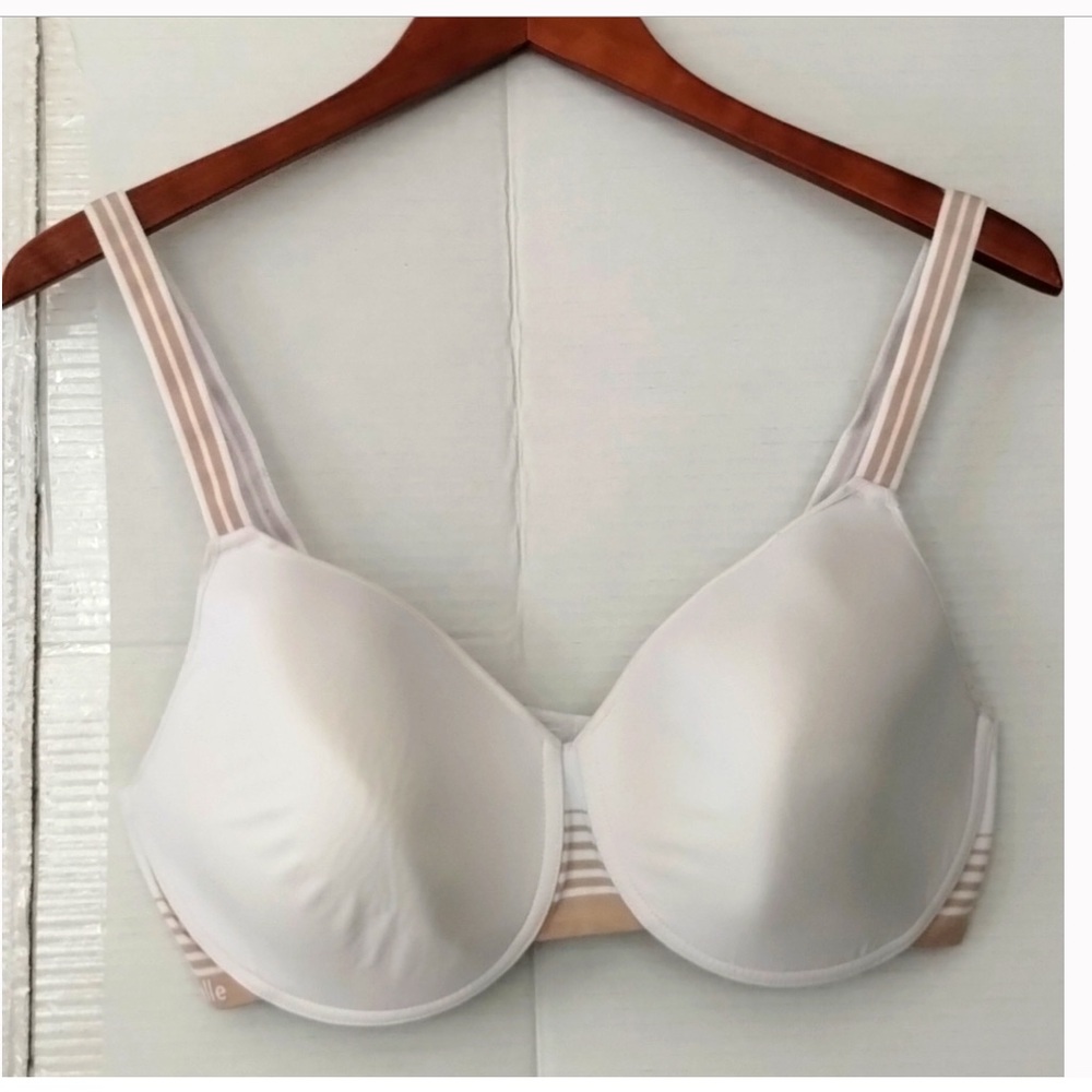 Chantelle Women's Cream and Tan Bra size 40 D Super Chic Made in France EUC